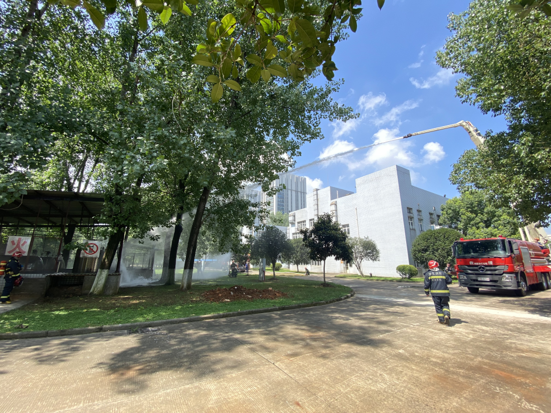 ׯ�к���Ϸ(�й�)�ɷ����޹�˾-����