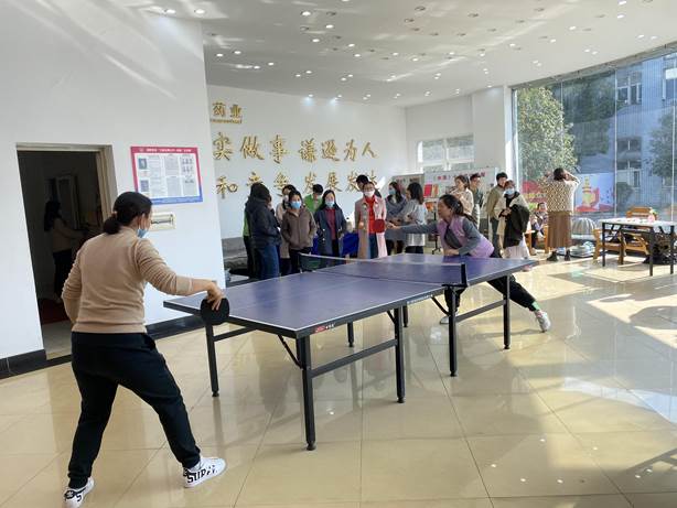 ׯ�к���Ϸ(�й�)�ɷ����޹�˾-����