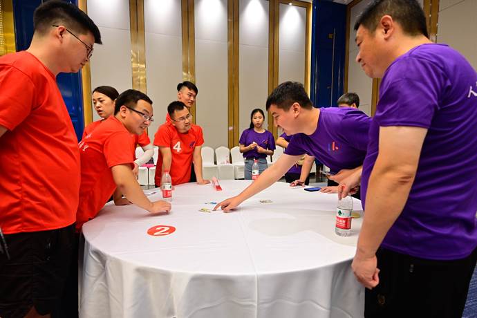 ׯ�к���Ϸ(�й�)�ɷ����޹�˾-����